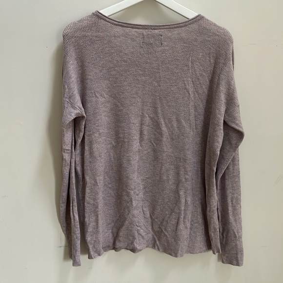 American eagle outfitters ahh-mazing soft long sleeve shirt in medium - Picture 2 of 10